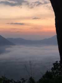 ขึ้นเขาไปชมทะเลหมอกกัน⛰️