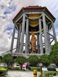 Spectacular Hilltop Buddist temple in Penang