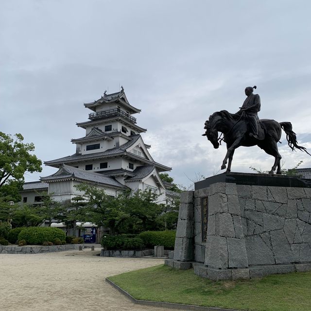 Largest sea castle in Japan - Imabari Castle - 今治城