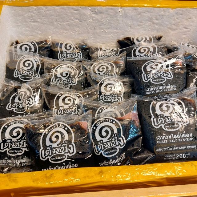ตลาดหลวงปู่ทวด