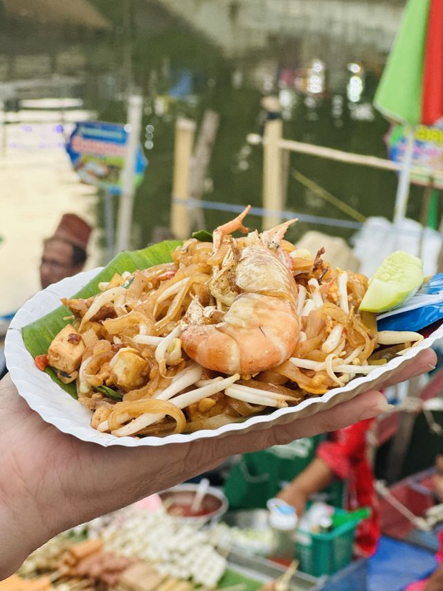 fantastic⭐️floating market⭐️✨✨