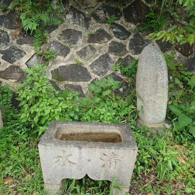 神前神社　境内社「亀崎お多賀社」