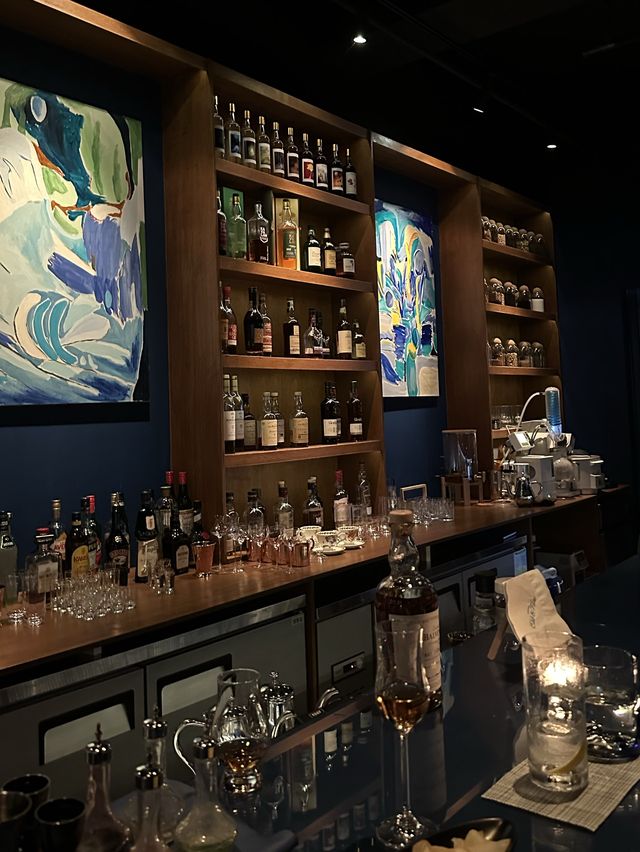 미술 작품 보고 파도소리 들으며 술 마시는 Bar 🍸