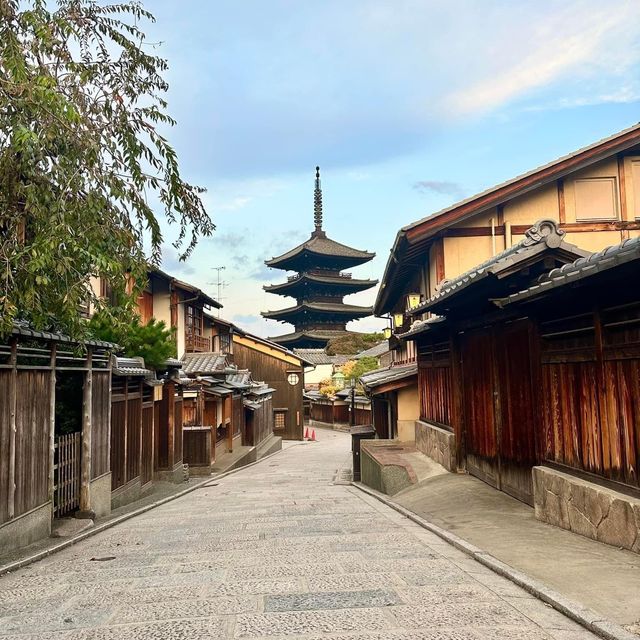 Exploring Higashiyama Neighborhood 