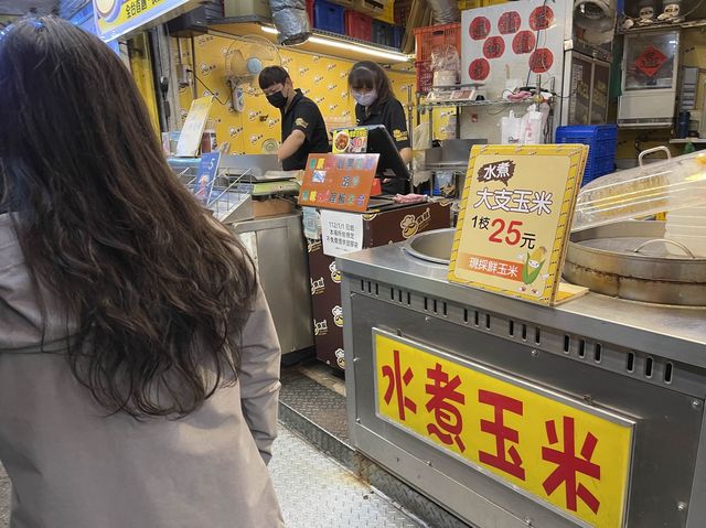 臺中逢甲 烤玉米專門店 炳叔烤玉米逢甲總店