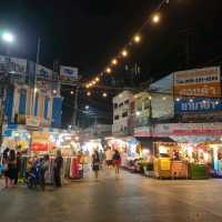 ตลาดโต้รุ่งหัวหิน