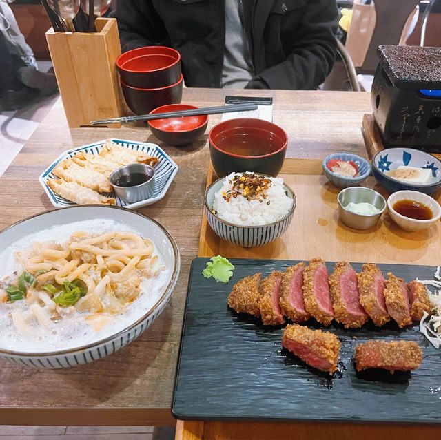 韓國過江龍🐉忌廉咖喱烏冬🍜  🐮人氣石燒吉列牛專門店  🌸吉列牛忌廉烏冬專門店 (百樂中心)