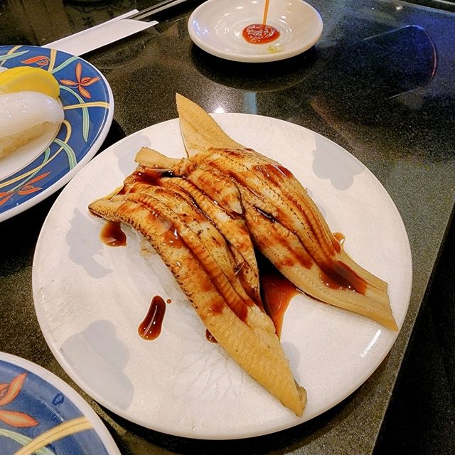 กินตามรีวิว ซูชิหน้าล้น ร้านฮิตคนไทย @Ueno | Tokyo