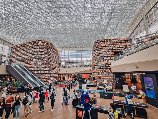 Library Starfield & SM TOWN coex atrium 
