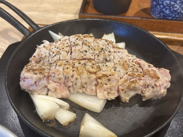 【福岡】豚ステーキをほおばる♡『十一』