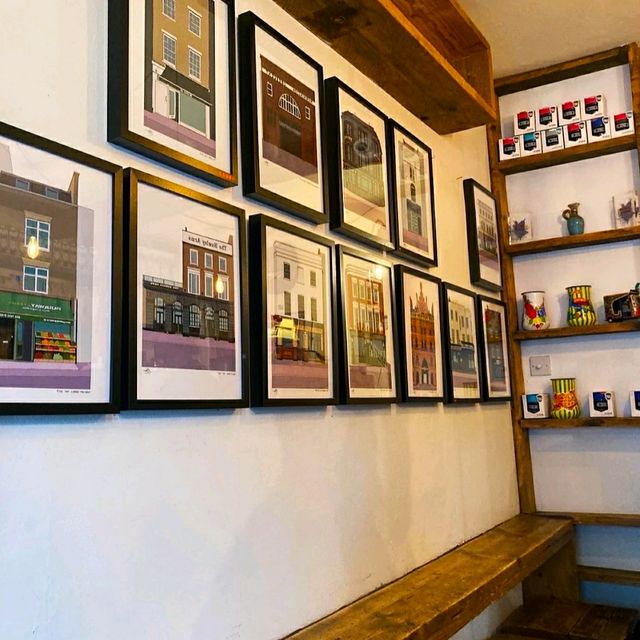 LOVELY CAFE WITH GOOD COFFEE IN LONDON!