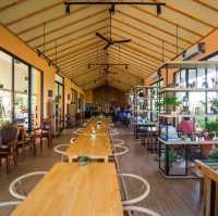 สวนลุงหมง - Cafe & Bistro