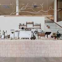 OIKOS Cafe & Restaurant：美麗環境，絕對是一個不容錯過的地方
