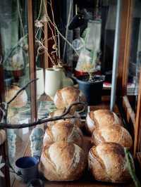 Cafe Review: Flowers in the Window, JB