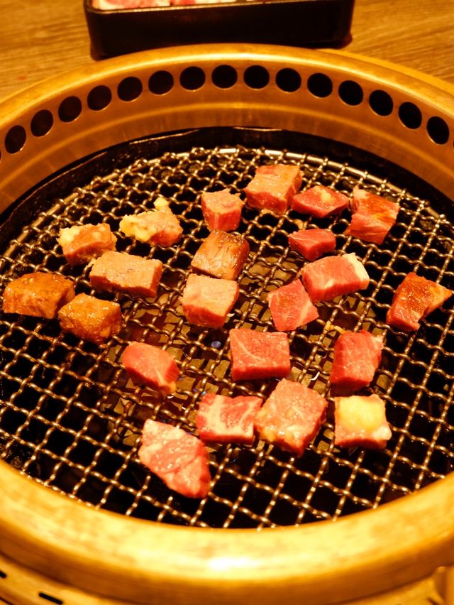 新年吃飯好去處，屯門牛角分店燒肉放題高質