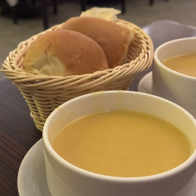 👸🏻皇后飯店 Queen's Cafe