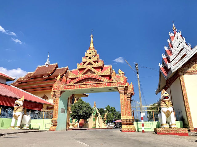 เจดีย์ชเวดากอง(จำลอง) จ.ท่าขี้เหล็ก, พม่า