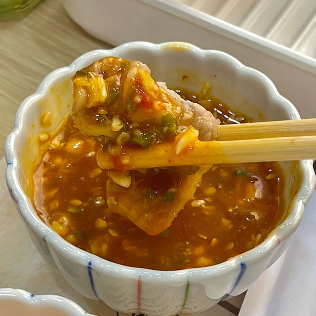 Shabu Tomo - ชาบูโทโมะ บุฟเฟ่ต์ชาบูในหม้อส่วนตัว