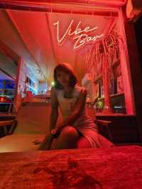 คาเฟ่ลับๆบนเกาะล้าน Vibe​ Bar​ Kohlarn​