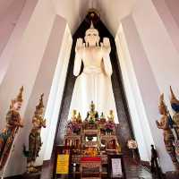 “วัดศาลาลอย“ วัดเก่าแก่คู่โคราชมากว่า 200 ปี