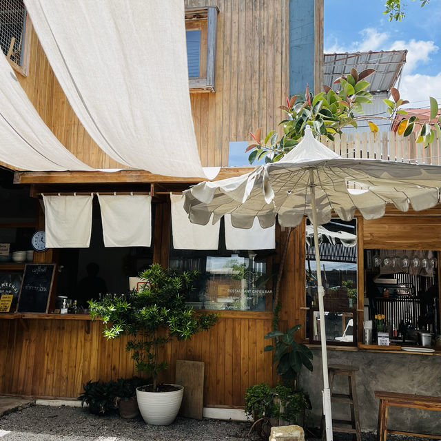 geemeenai ร้านอาหารสุดคิวท์ เมืองแพร่