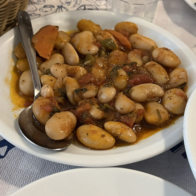 고린도 유적지 근처 현지식 맛집