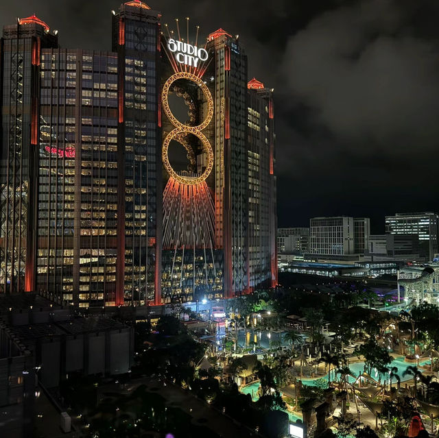 【澳門巴黎人鐵塔】五星酒店，外籍員工服務佳