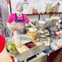 泰國曼谷 不經意的美味船麵 Zaew Noodle แซว ก๋วยเตี๋ยวลูกชิ้นปลา