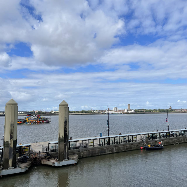 【利物浦】教堂、海邊風景，英格蘭風格