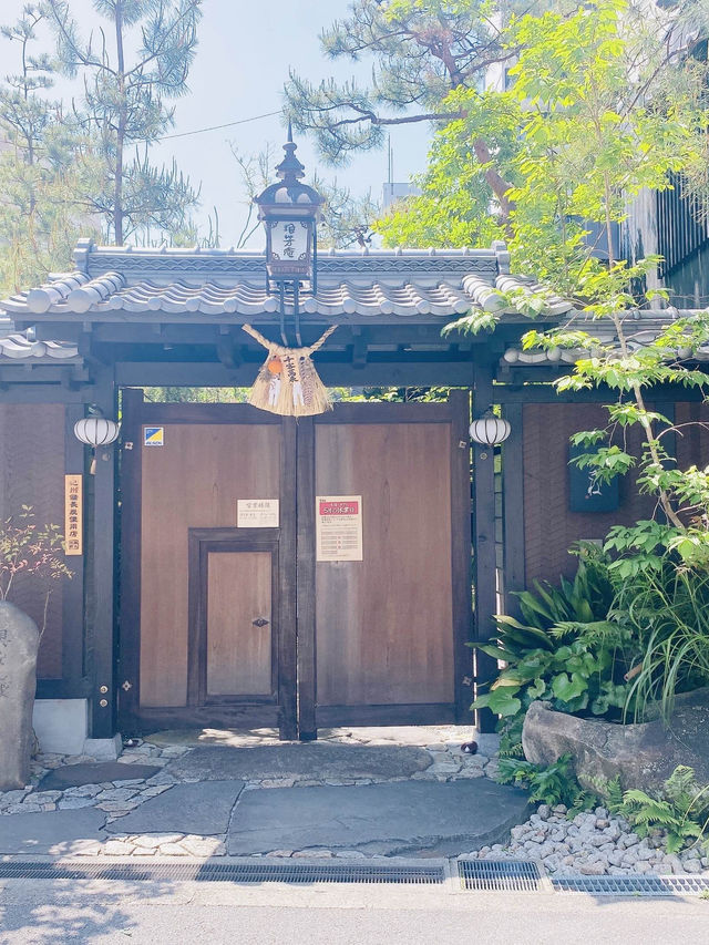【大阪/グルメ】注文が入ってから職人が作る炙りみたらしが絶品✨