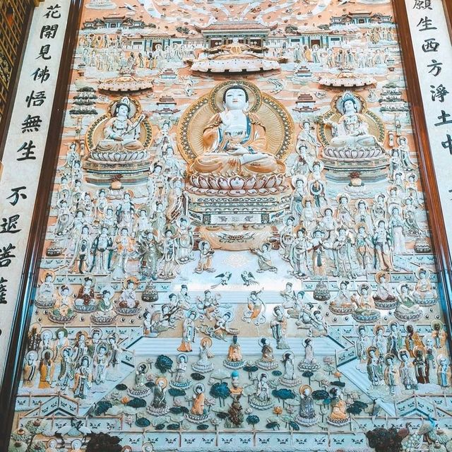 เที่ยววัดสถาปัตยกรรมจีน บูชาเจ้าแม่กวนอิมองค์ใหญ่