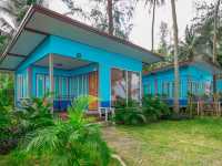 สีฟ้า รีสอร์ท เกาะกูด