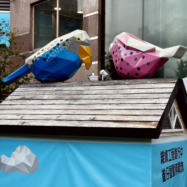 **Moko Park in Mong Kok: A Hidden Urban Oasis**