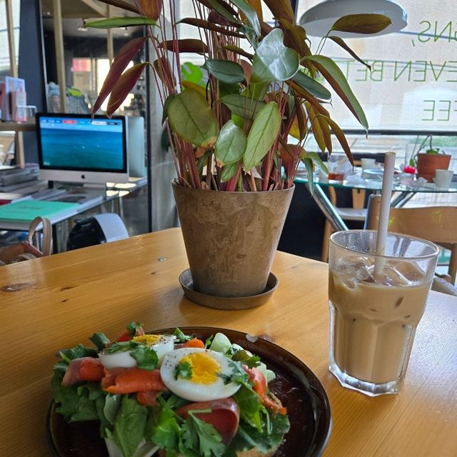 브런치가 너무 맛있는 플렌테리어 합정 카페 , 비일구일구 서울 🌿