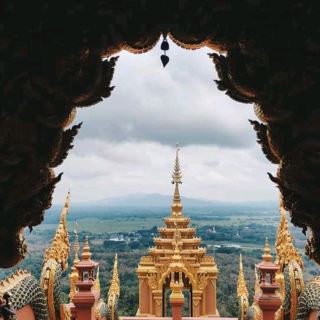 Lampang is not lonely because we have mom.