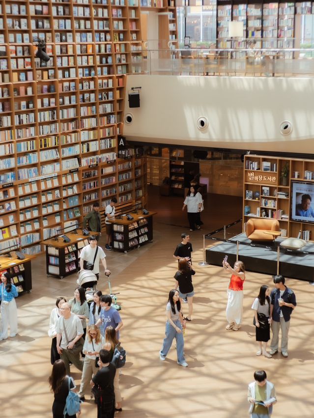 ⦅韓国ソウル⦆ ピョルマダン図書館～光が降り注ぐ幻想的な図書館建築💫