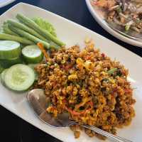 วันจันทร์ ร้านอาหารใต้ ให้ความรู้สึกทานข้าวที่บ้าน