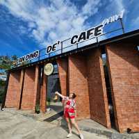 ร้าน แลนด์ดิ้ง เดอ คาเฟ่