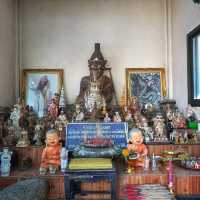สักการะหลวงพ่อโมฬีที่เมืองกำแพงเพชร