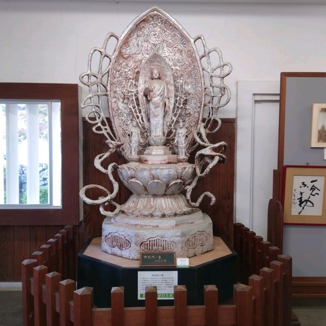 迫力ある彫刻の数々「西望記念館」