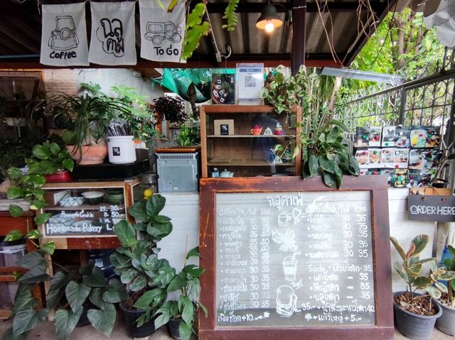 ฉลู คาเฟ่ คาเฟ่ย่านปากเกร็ด นนทบุรี