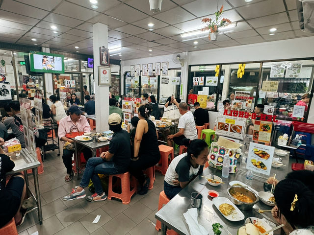 朱拉隆功美食街的美味探險：Jae Oh 冬陰媽媽🍜🌶️