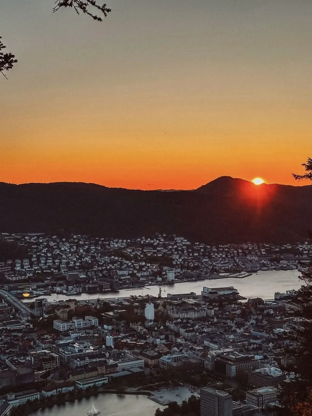 Bergen’s Sunset Symphony: A Magical End to the Day