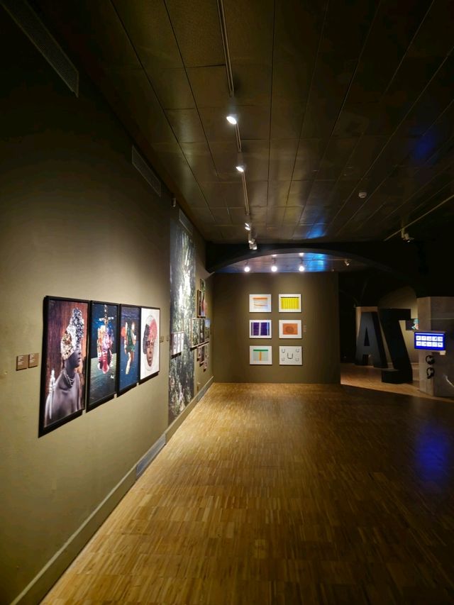 해외여행 스페인 미술관인 cccb