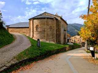 Excessive Romanesque style architecture