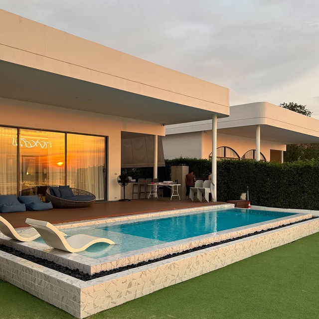 Sea Season Pool Villas Pattaya