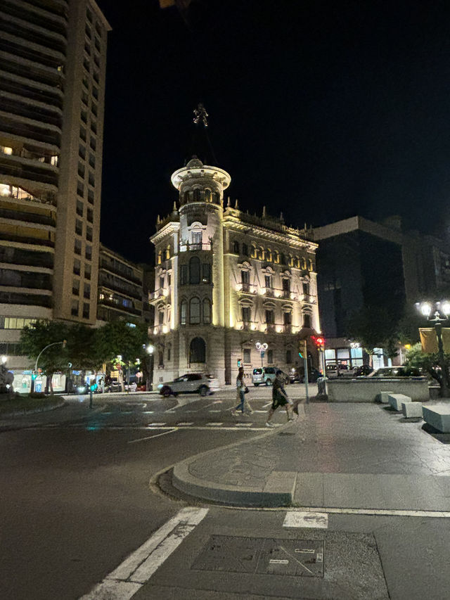 Look How Cozy Tarragona Becomes at Night 🏛️🌙