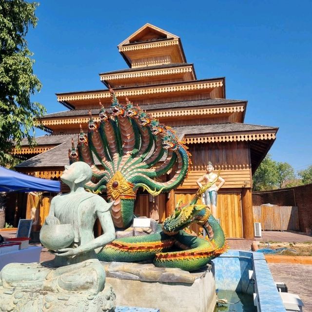 ไหว้พระขอพร ปีใหม่ให้โชค