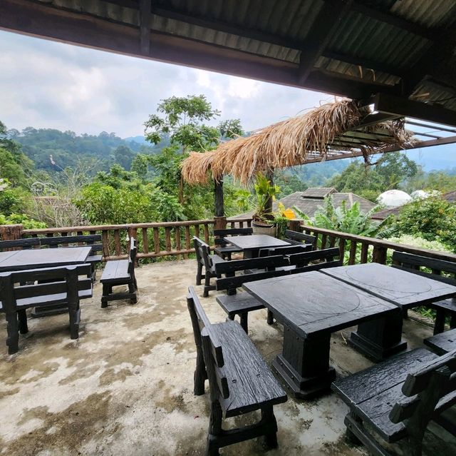 ร้านอาหารเขาพับผ้า