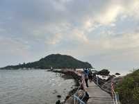 เจดีย์กลางน้ำ สถานที่ธรรมชาติสุดสวย ในจันทบุรี